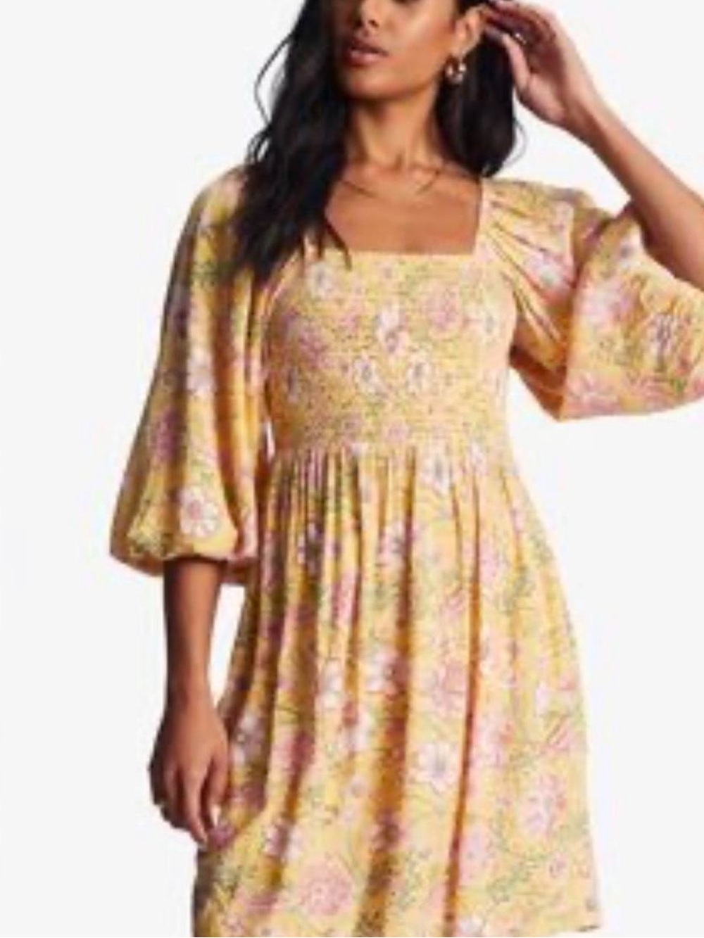 Billabong Paradise Days Dress Golden smocked bodice Boho Peasant Floral Medium